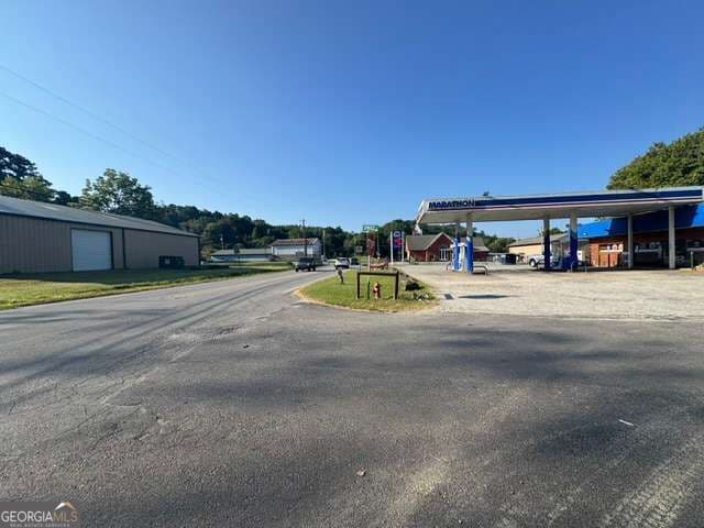 2 bedroom, 1 bathroom, 1,384 sq ft single family residence for sale at 57 Spruce Street, Mineral Bluff, GA 30559 — photo 2