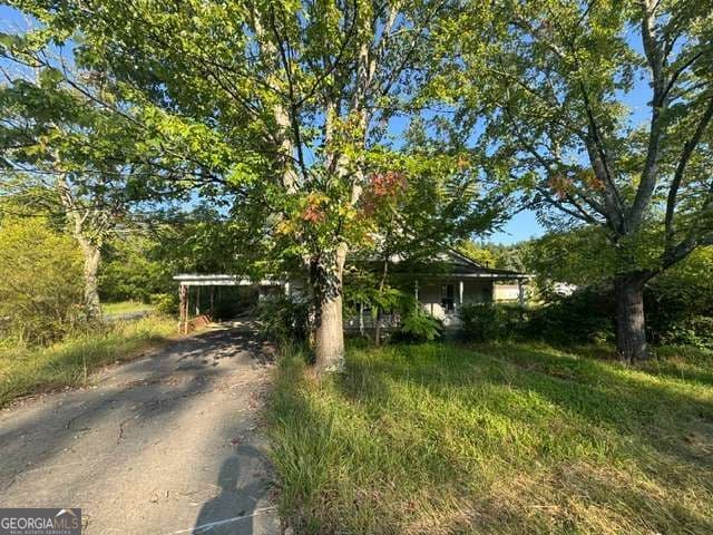 2 bedroom, 1 bathroom, 1,384 sq ft single family residence for sale at 57 Spruce Street, Mineral Bluff, GA 30559