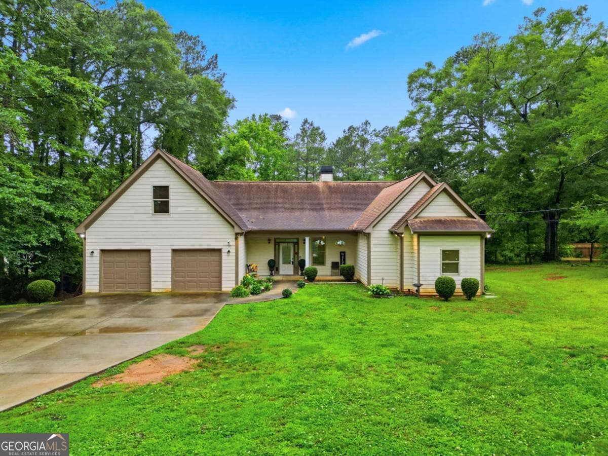 4 bedroom, 2 bathroom, 3,153 sq ft single family residence sold at 5448 Hiram Lithia Springs Road, Powder Springs, GA 30127