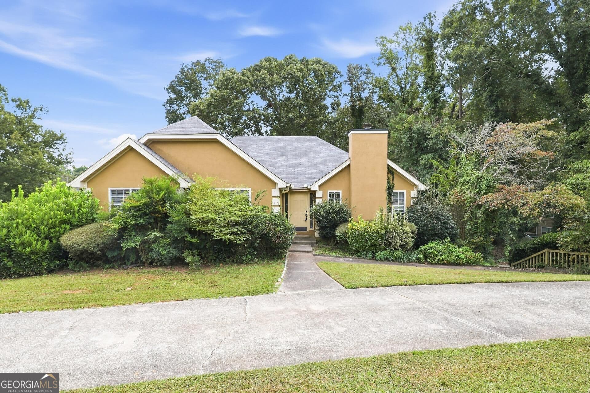 3 bedroom, 2 bathroom, 3,298 sq ft single family residence for sale at 4339 Dutch Lane, Douglasville, GA 30135 — photo 1 of 22