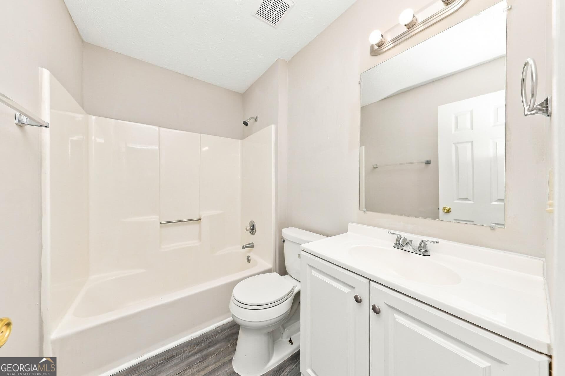3 bedroom, 2 bathroom, 3,298 sq ft single family residence for sale at 4339 Dutch Lane, Douglasville, GA 30135 — photo 8