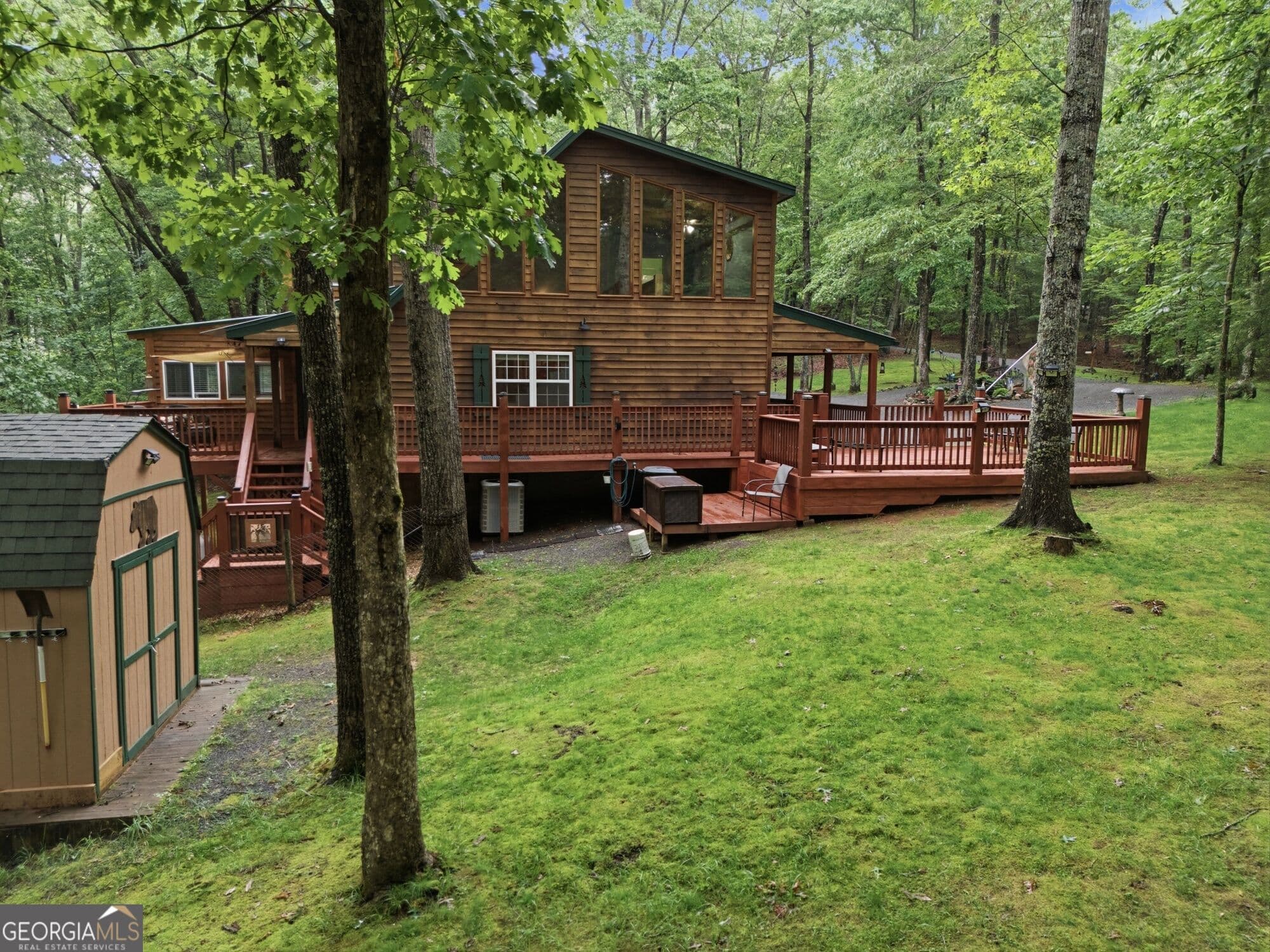 2 bedroom, 2 bathroom cabin,single family residence for sale at 680 Hawthorne Lane, Murphy, NC 28906 — photo 7