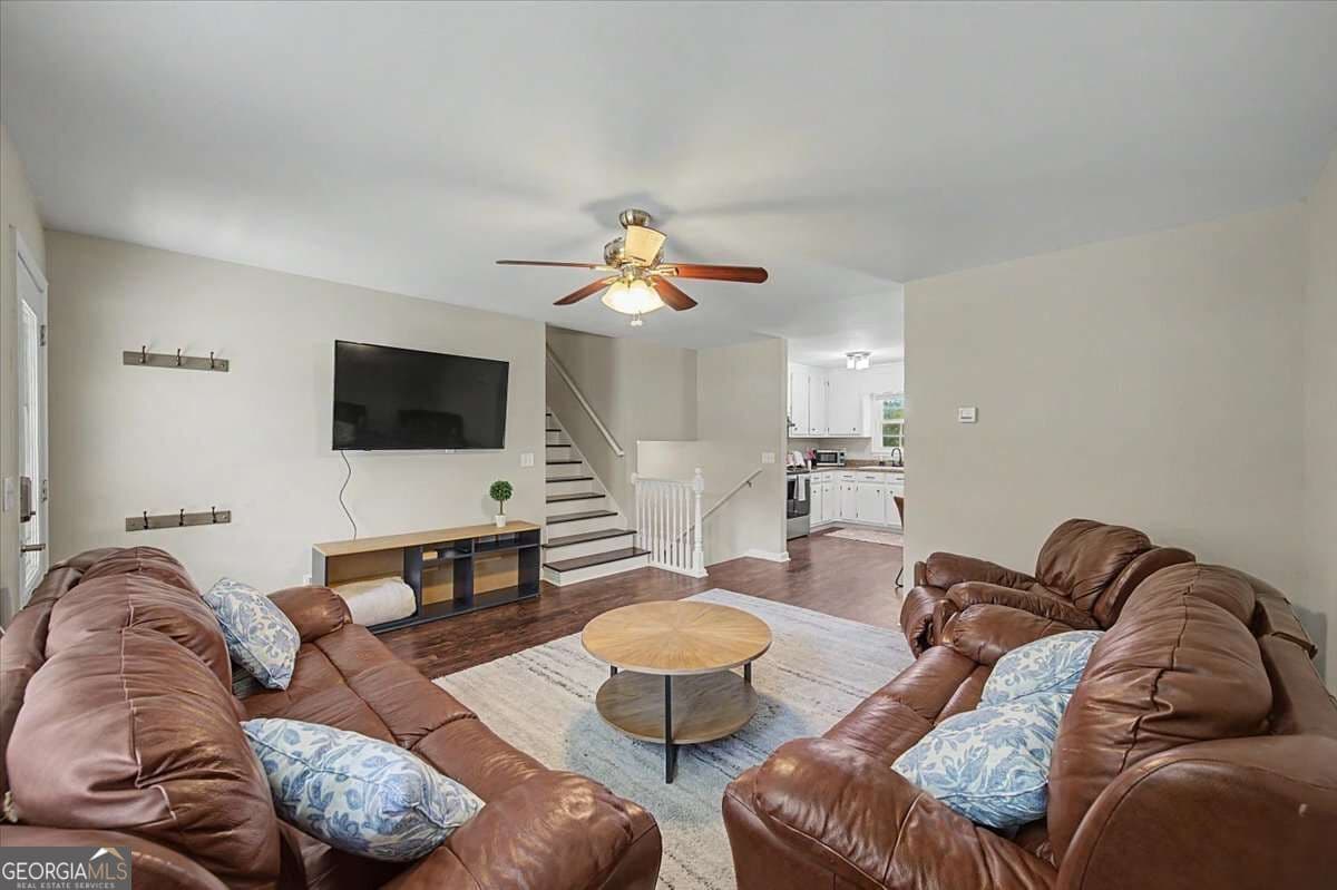 5 bedroom, 3 bathroom single family residence for rent at 558 Peeples Valley Road, Cartersville, GA 30121 for $2,500 a month — photo 6