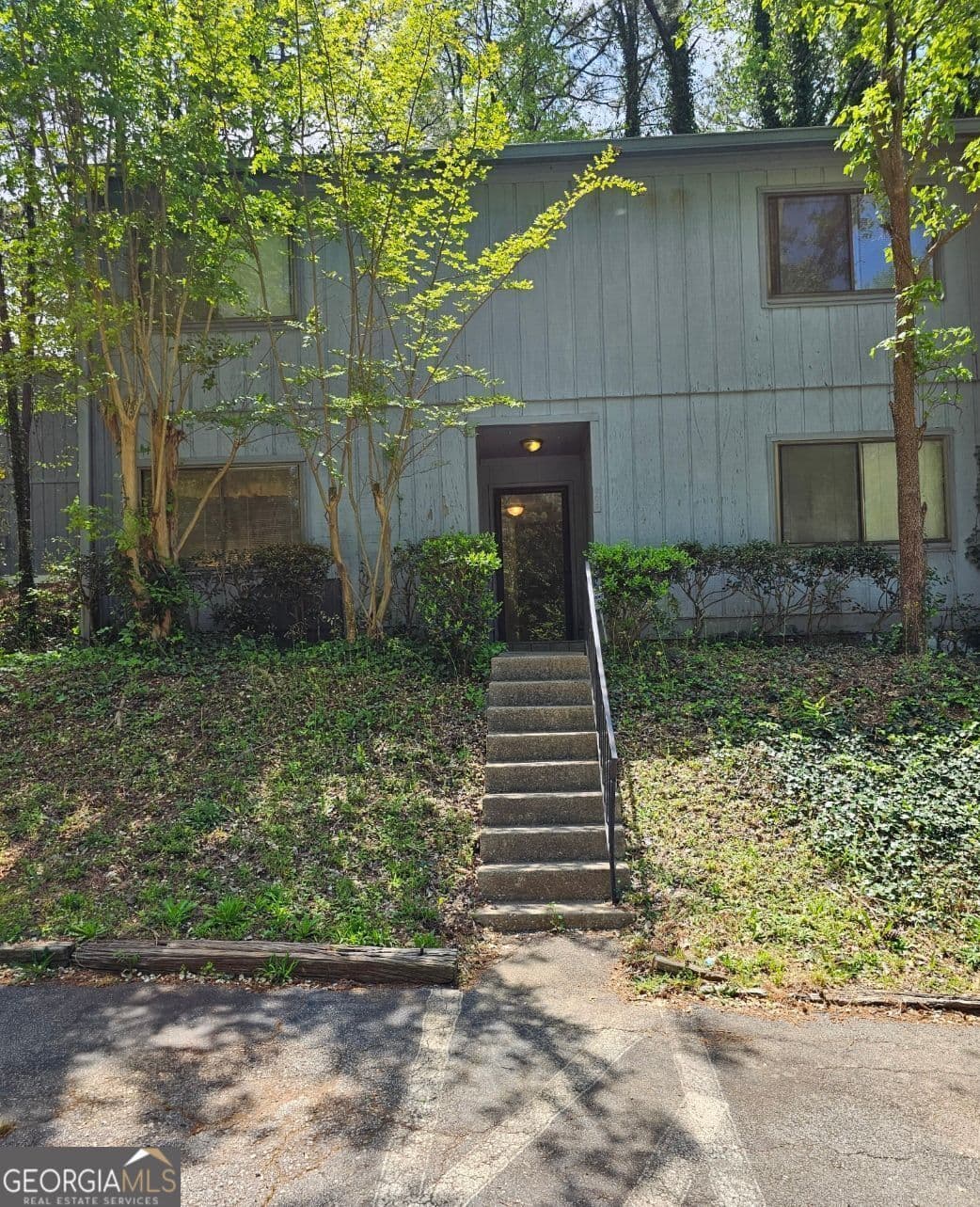 3 bedroom, 2.5 bathroom, 1,580 sq ft condominium sold at 908 Pine Oak Trail, Austell, GA 30168
