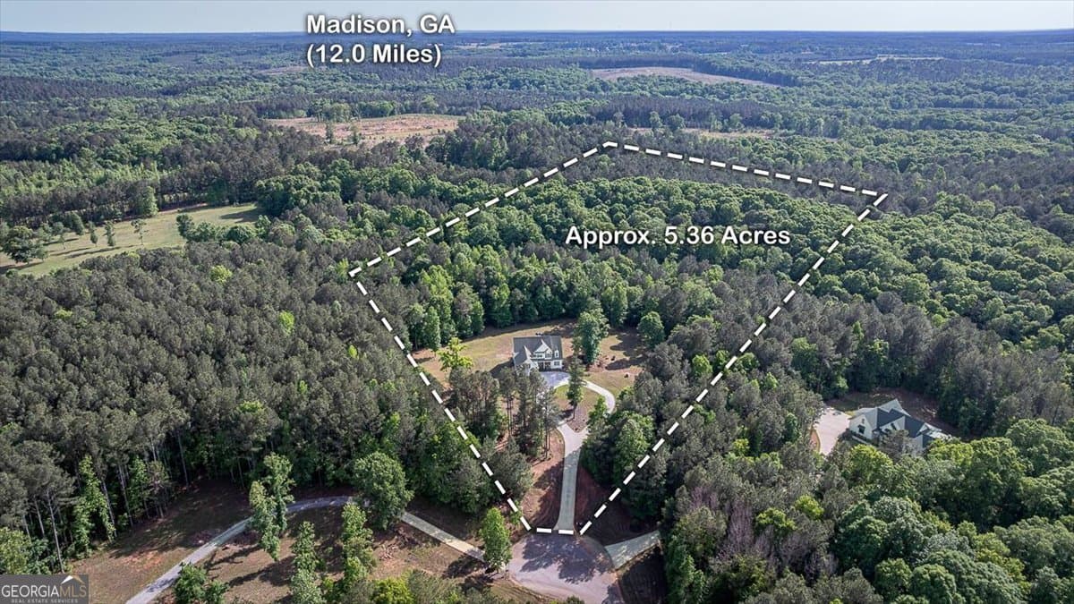 4 bedroom, 2.5 bathroom, 2,989 sq ft single family residence for sale at 3093 Surry Ridge Drive, Watkinsville, GA 30677 — photo 3