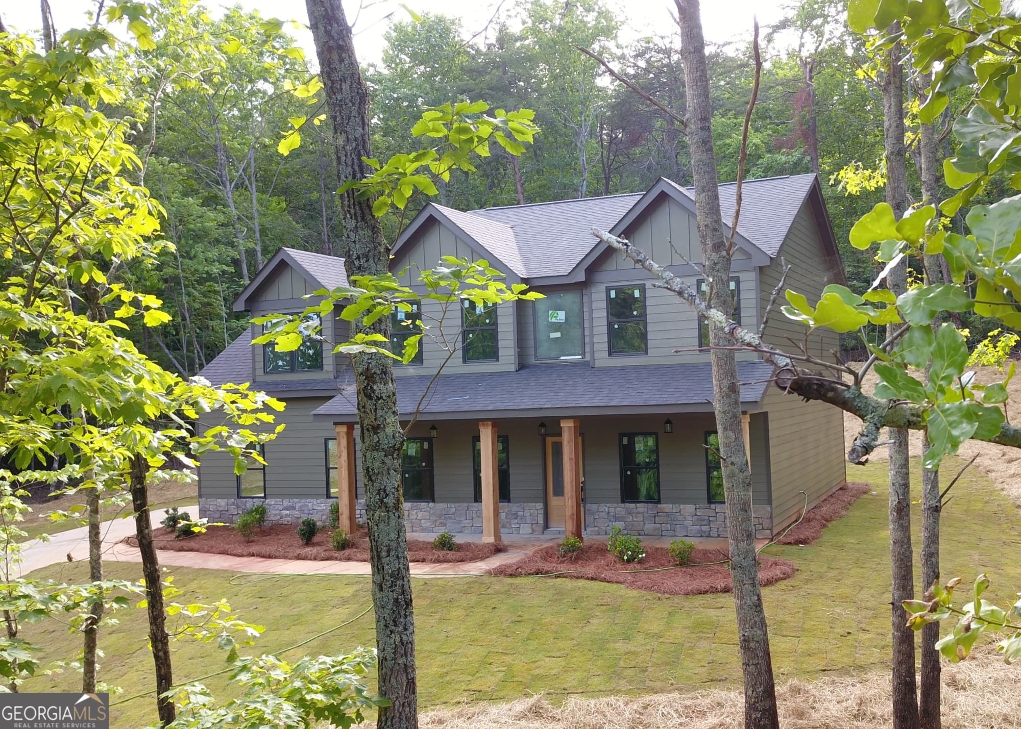 4 bedroom, 2.5 bathroom, 2,463 sq ft single family residence sold at 253 Fox Valley Road, Clarkesville, GA 30523