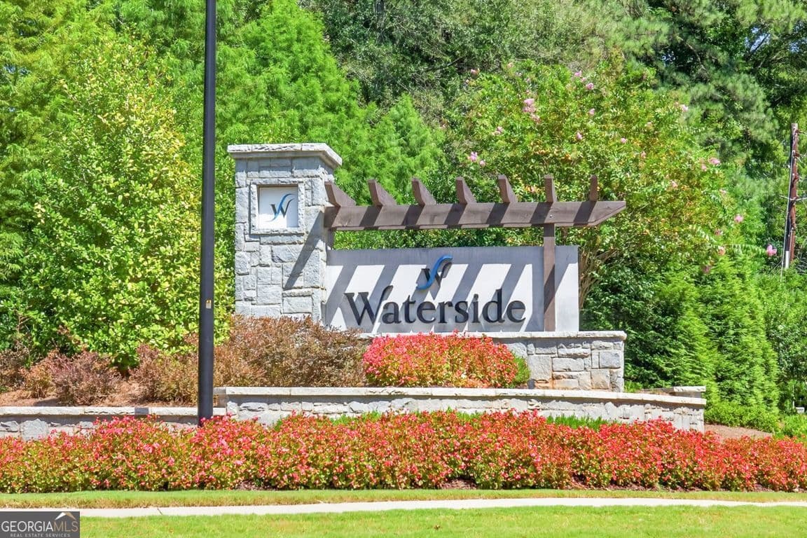 2 bedroom, 2 bathroom, 1,349 sq ft condominium for sale at 4958 Sudbrook Way, Peachtree Corners, GA 30092 — photo 2