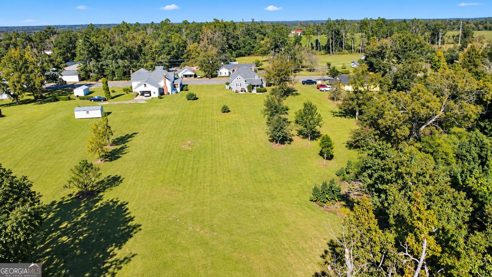 4 bedroom, 2 bathroom, 1,804 sq ft single family residence for sale at 142 E Broad Street, Uvalda, GA 30473 — photo 4