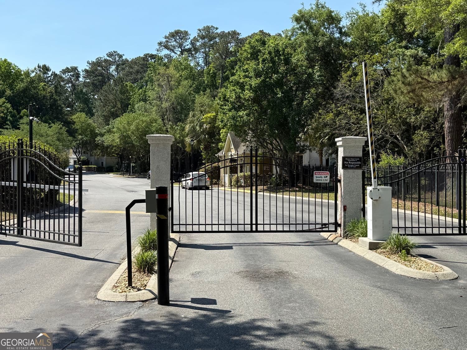 2 bedroom, 2 bathroom, 1,314 sq ft condominium for sale at 5204 Walden Park Drive, Savannah, GA 31410 — photo 4