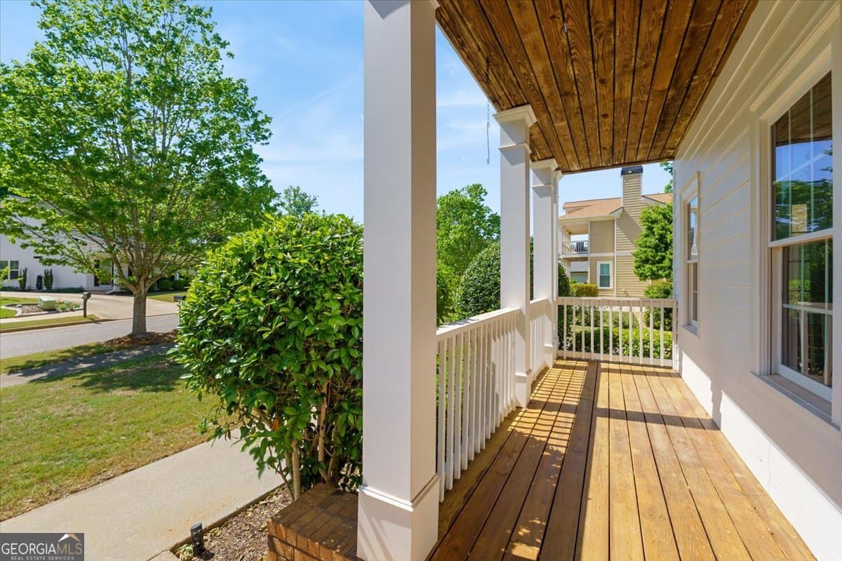 4 bedroom, 3.5 bathroom, 3,488 sq ft single family residence for sale at 728 Markhams Drive, Madison, GA 30650 — photo 3