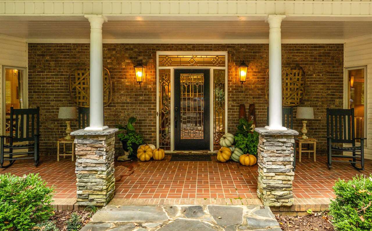 5 bedroom, 5.5 bathroom, 4,600 sq ft single family residence for sale at 183 Madden Road, Bowdon, GA 30108 — photo 5