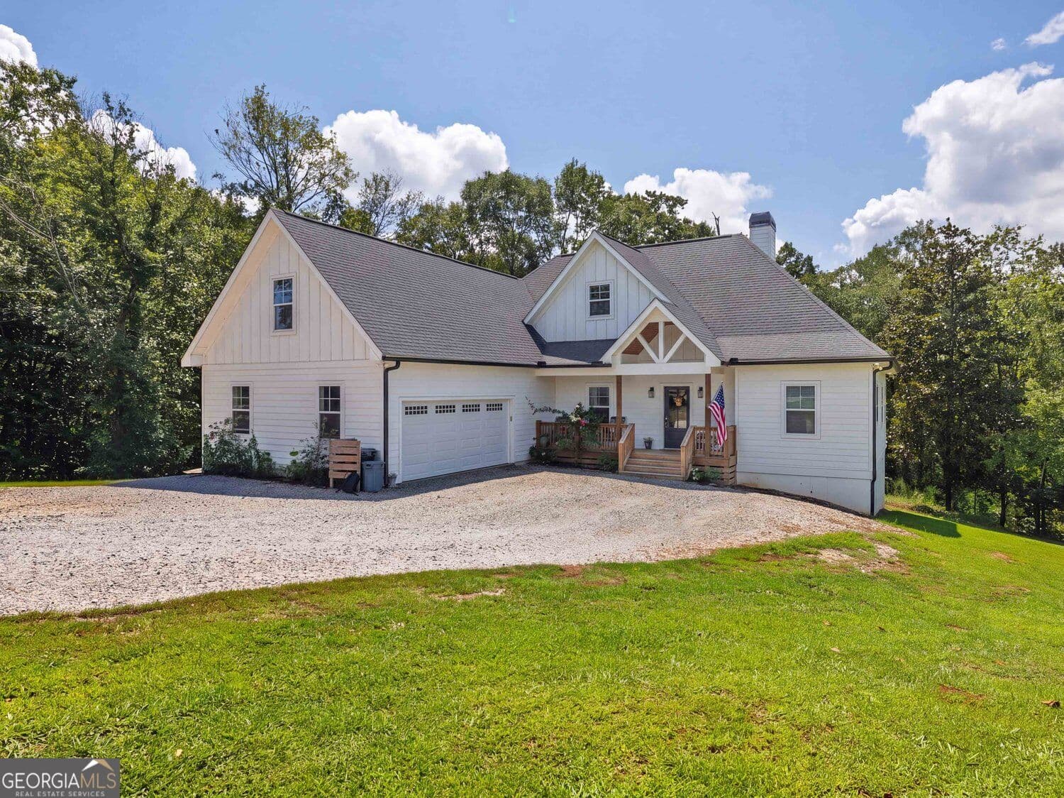 3 bedroom, 2.5 bathroom, 4,987 sq ft single family residence for sale at 449 Captains Court, Clarkesville, GA 30523 — photo 5