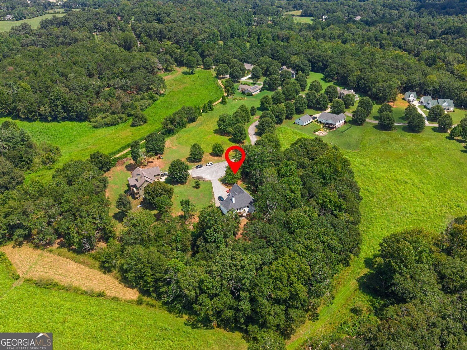 3 bedroom, 2.5 bathroom, 4,987 sq ft single family residence for sale at 449 Captains Court, Clarkesville, GA 30523 — photo 9