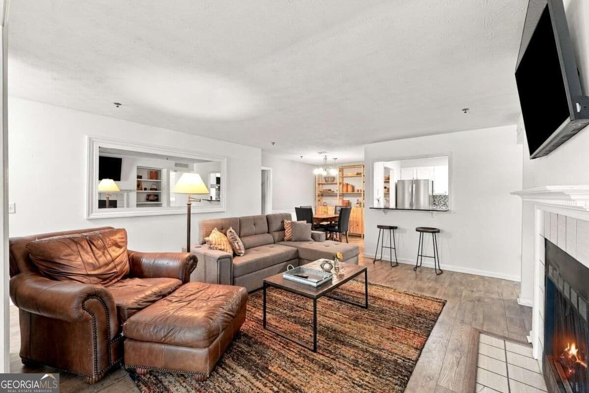 2 bedroom, 2 bathroom, 1,270 sq ft condominium for sale at 4604 Vinings Central Run 131, Atlanta, GA 30339 — photo 5