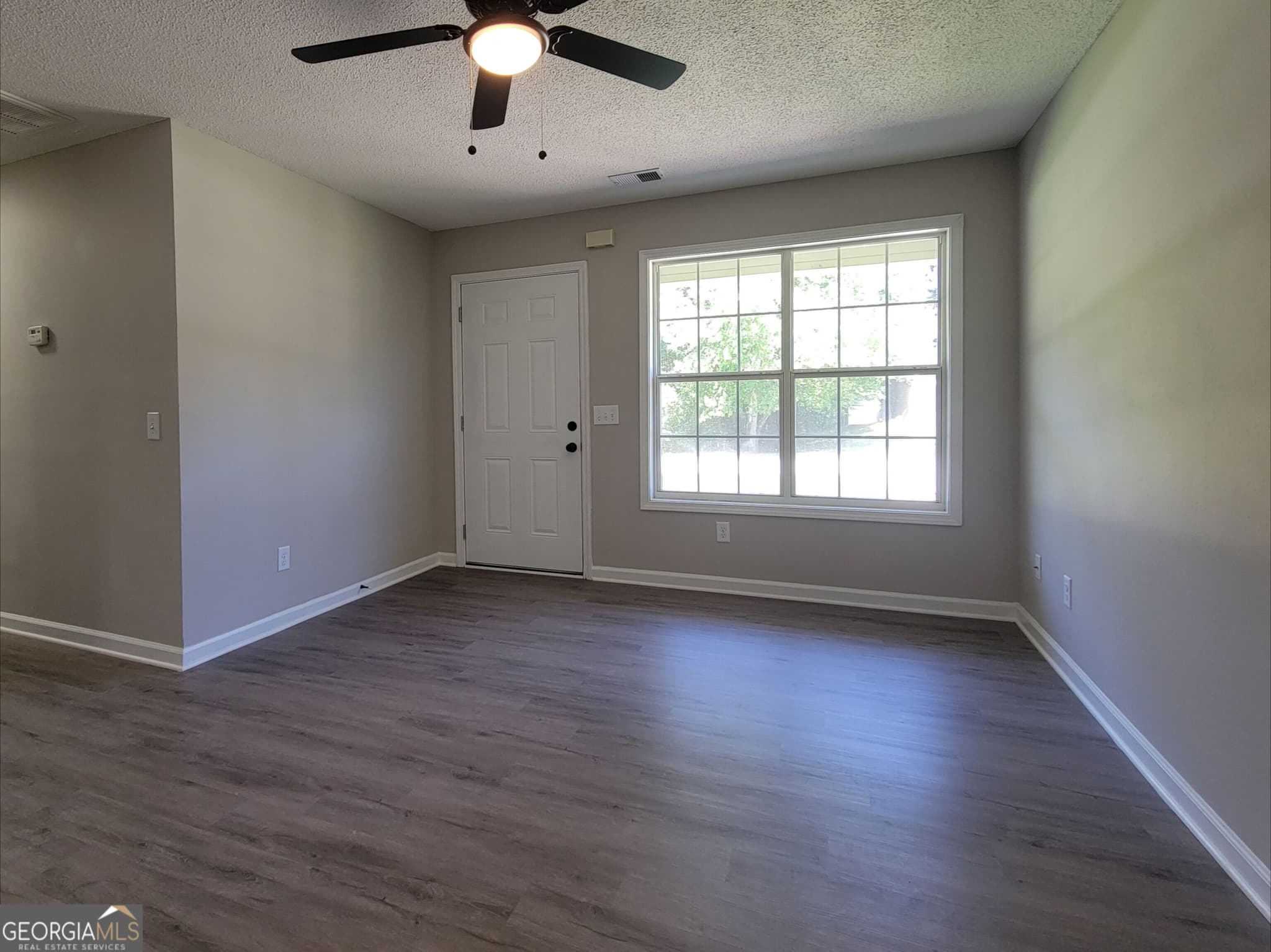 3 bedroom, 2 bathroom, 1,060 sq ft single family residence for rent at 412 Missi Lane, Winder, GA 30680 for $1,825 a month — photo 2