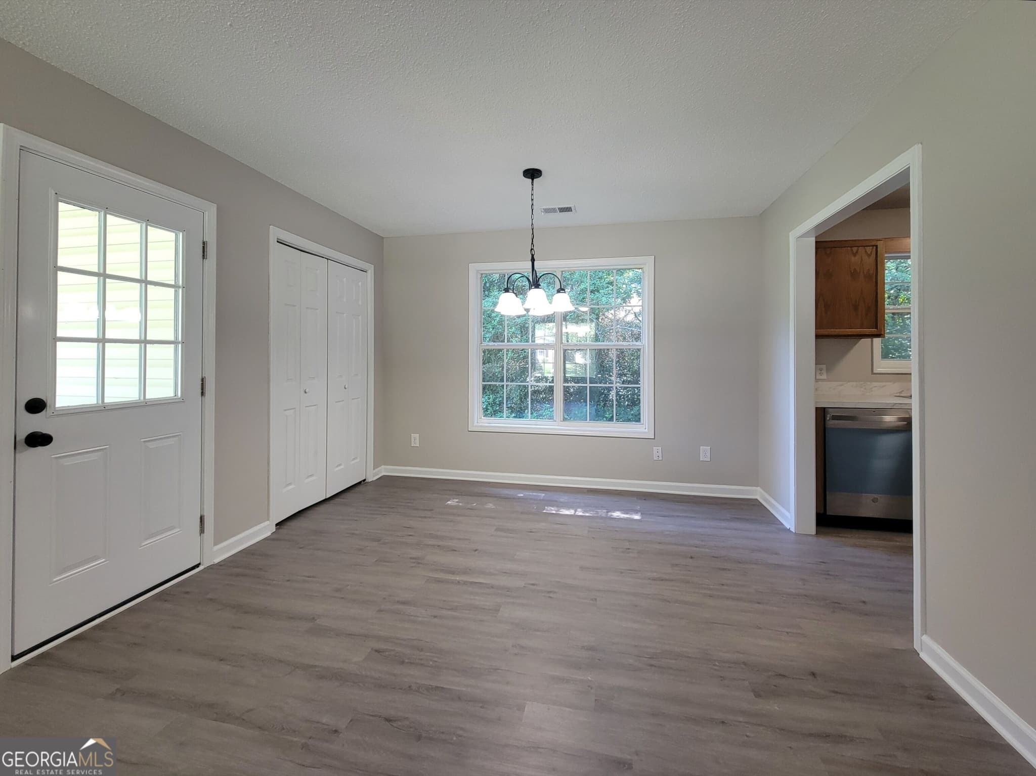 3 bedroom, 2 bathroom, 1,060 sq ft single family residence for rent at 412 Missi Lane, Winder, GA 30680 for $1,825 a month — photo 3