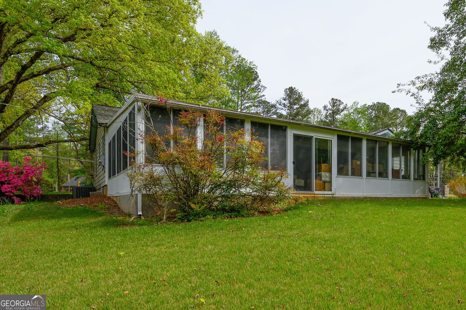 3 bedroom, 2 bathroom, 1,975 sq ft single family residence for sale at 2704 County Line Road, Acworth, GA 30101 — photo 5