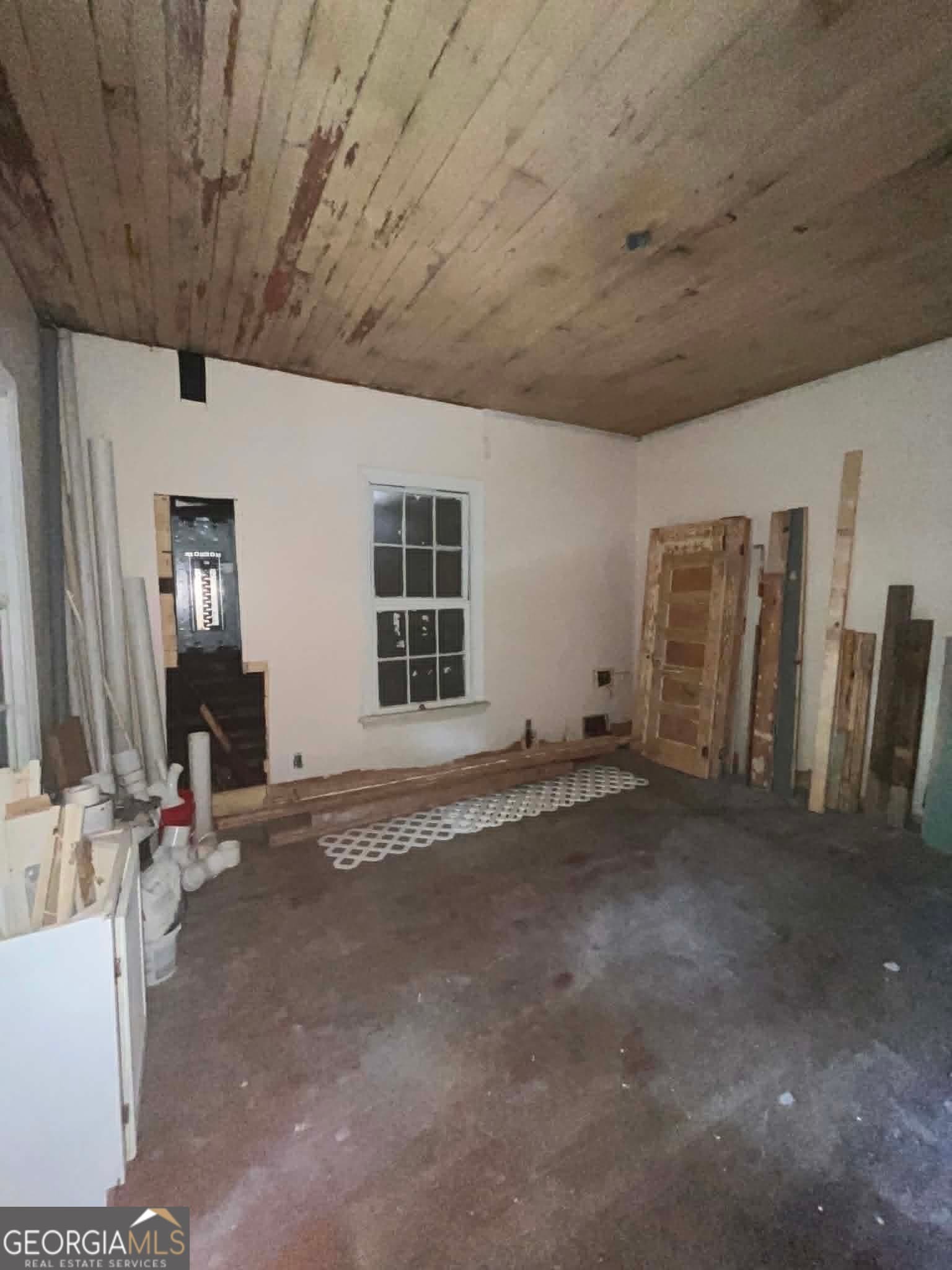 2 bedroom, 1 bathroom, 842 sq ft single family residence for sale at 325 Fairview Avenue, Macon, GA 31217 — photo 5