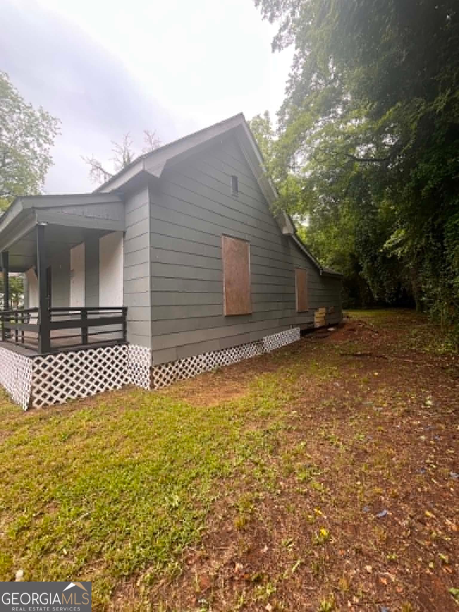 2 bedroom, 1 bathroom, 842 sq ft single family residence for sale at 325 Fairview Avenue, Macon, GA 31217 — photo 4
