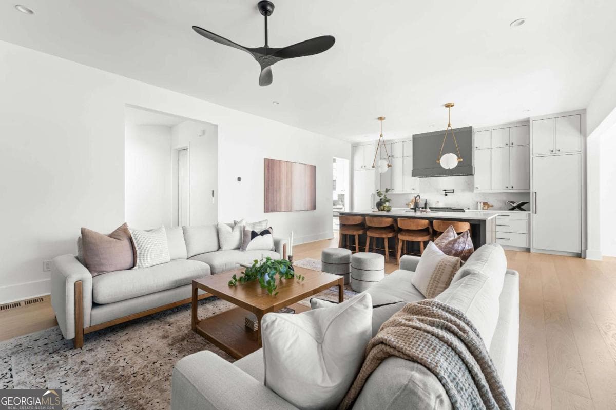 5 bedroom, 4 bathroom, 4,098 sq ft single family residence for sale at 864 Amsterdam Avenue, Atlanta, GA 30306 — photo 6