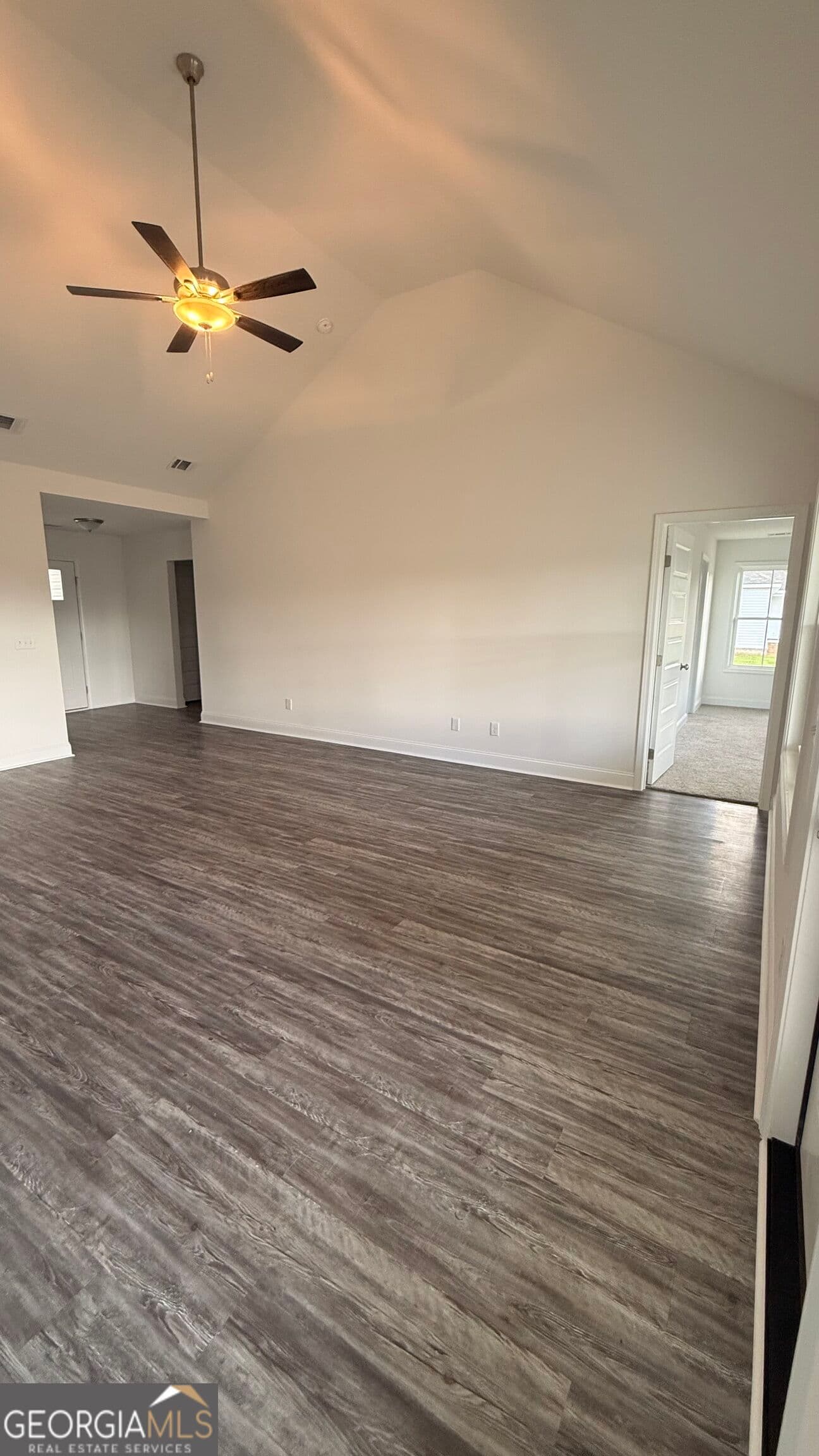3 bedroom, 2 bathroom, 1,500 sq ft single family residence under contract at 670 Belfast Loop 187, Ellabell, GA 31308 — photo 6