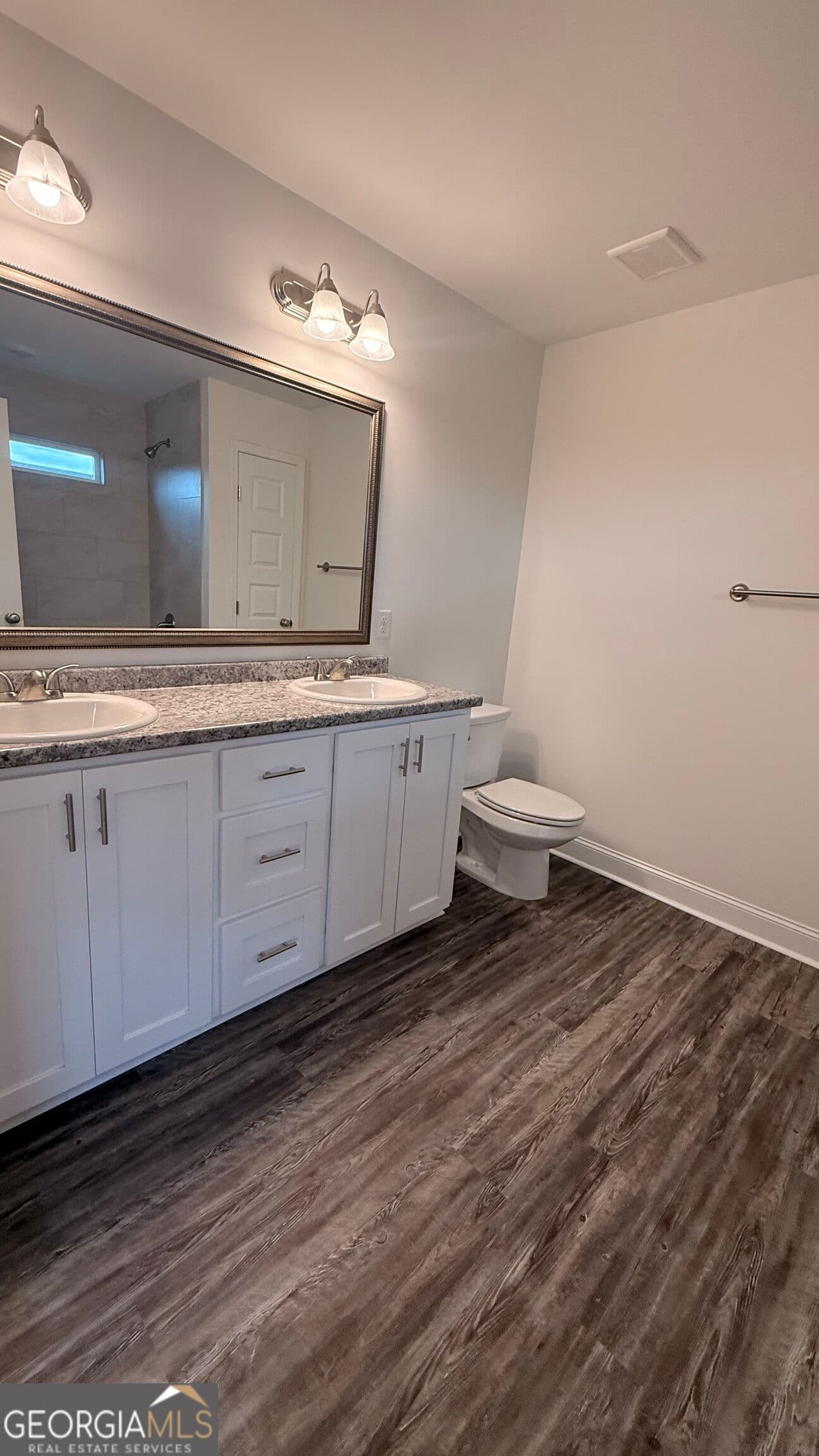 3 bedroom, 2 bathroom, 1,500 sq ft single family residence under contract at 670 Belfast Loop 187, Ellabell, GA 31308 — photo 9