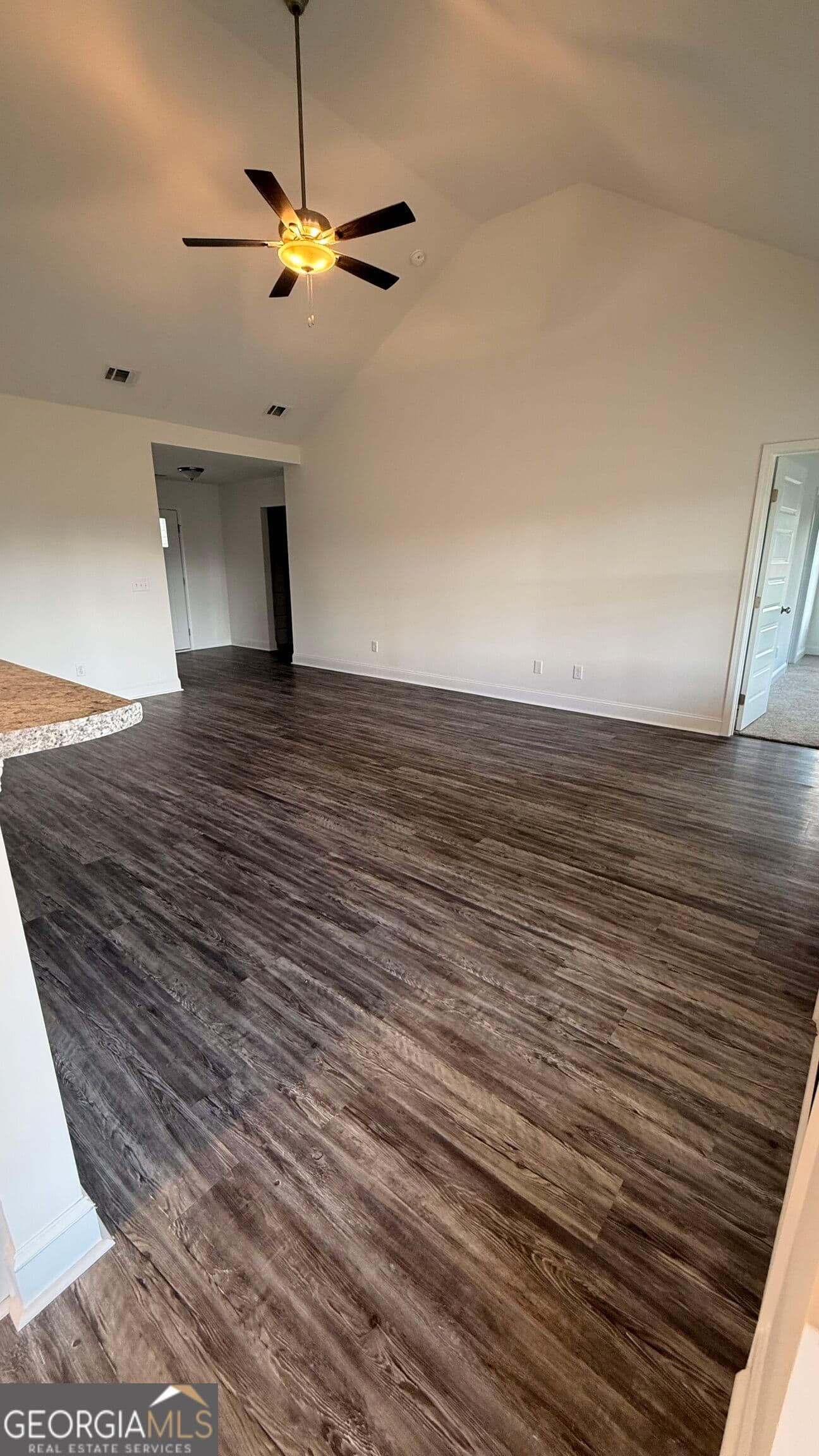 3 bedroom, 2 bathroom, 1,500 sq ft single family residence under contract at 670 Belfast Loop 187, Ellabell, GA 31308 — photo 4
