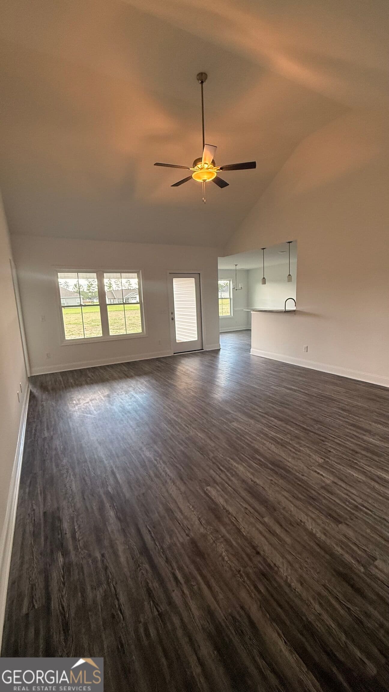 3 bedroom, 2 bathroom, 1,500 sq ft single family residence under contract at 670 Belfast Loop 187, Ellabell, GA 31308 — photo 8