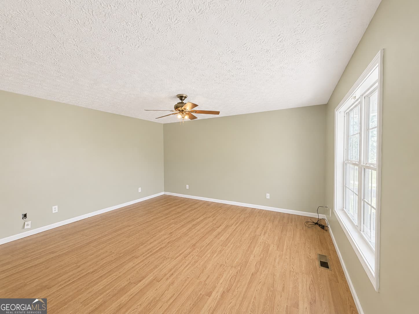 3 bedroom, 2 bathroom, 1,218 sq ft single family residence for sale at 1164 Bert Moorehead Road, Canon, GA 30520 — photo 7