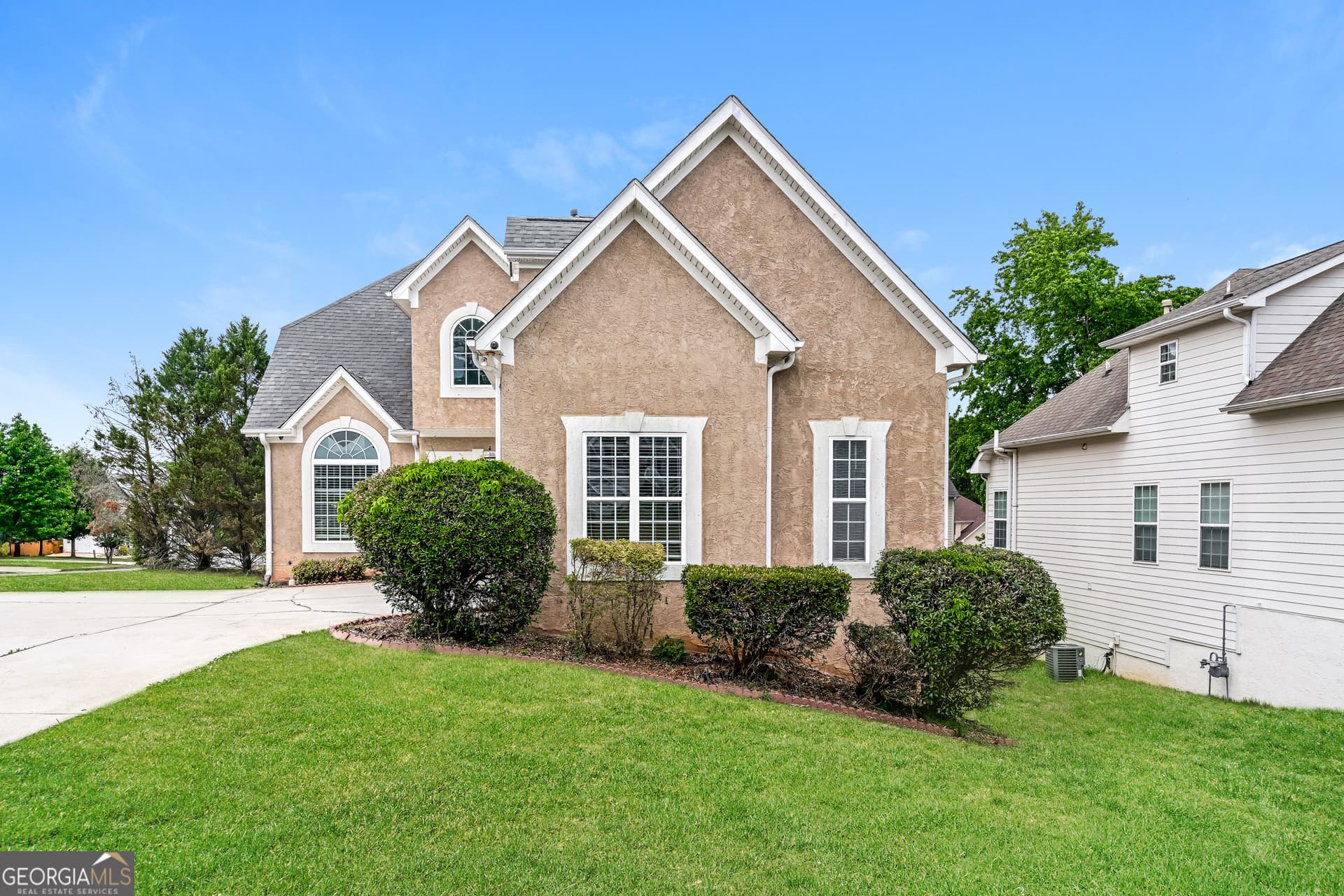 6 bedroom, 3.5 bathroom, 3,188 sq ft single family residence sold at 801 Rock Lane, Mcdonough, GA 30253