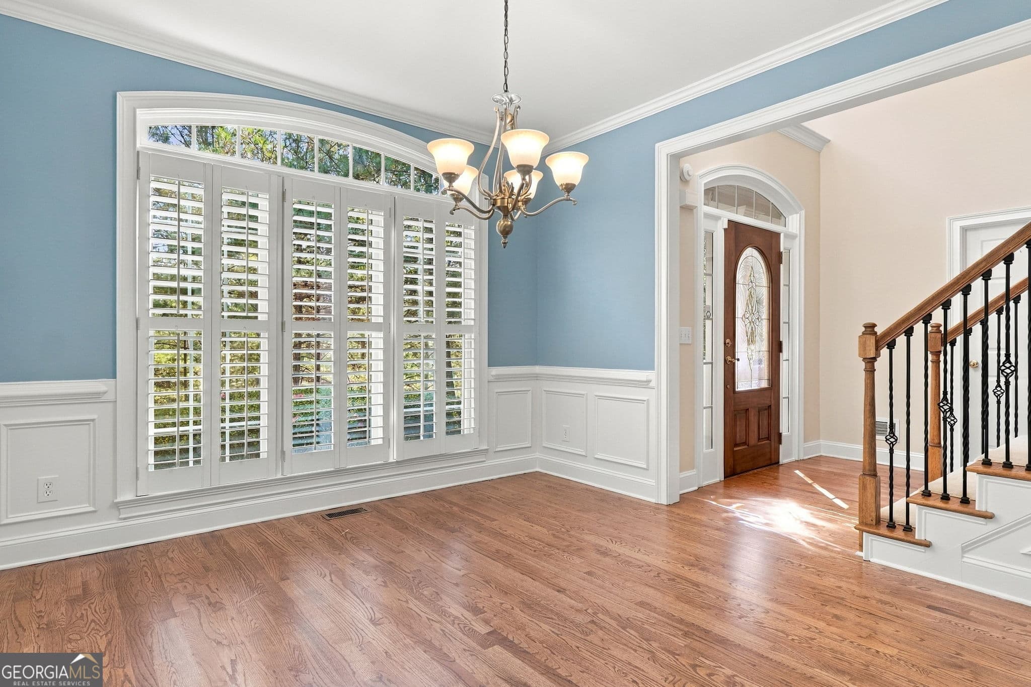 4 bedroom, 2.5 bathroom, 2,583 sq ft single family residence for sale at 211 Montana Way, Canton, GA 30114 — photo 6