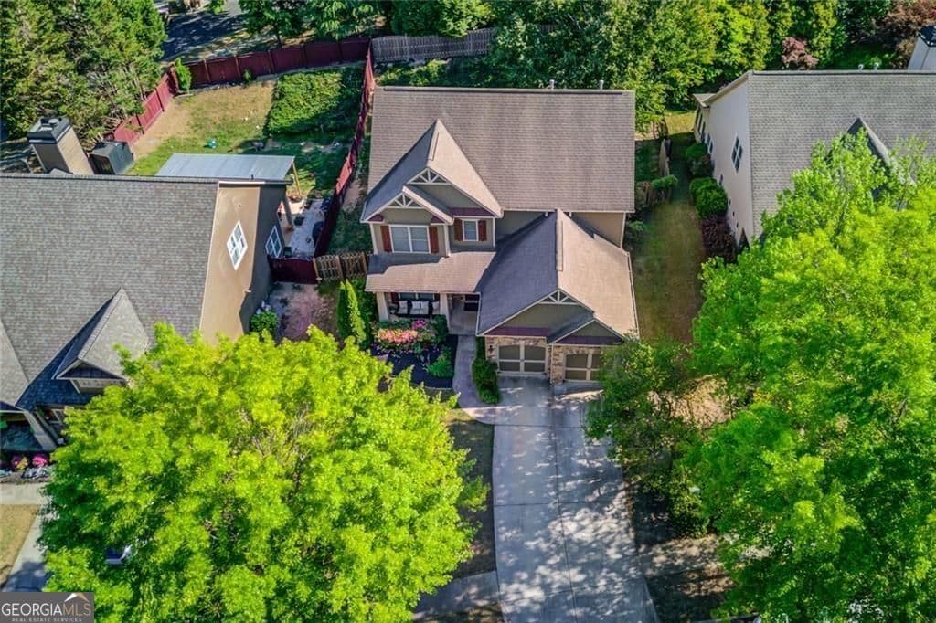 4 bedroom, 3 bathroom, 2,255 sq ft single family residence for sale at 7772 Copper Kettle Way, Flowery Branch, GA 30542 — photo 3