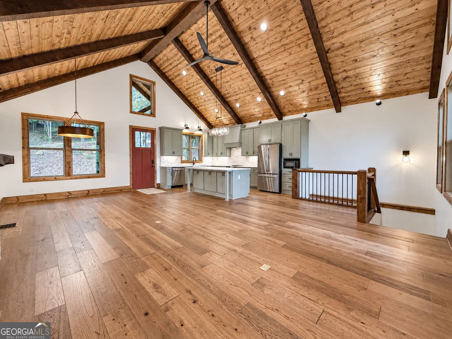 3 bedroom, 3.5 bathroom, 3,000 sq ft single family residence for sale at 1878 Sweetwater Drive, Clarkesville, GA 30523 — photo 9