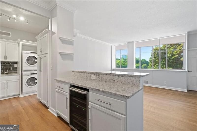 2 bedroom, 1.5 bathroom, 840 sq ft condominium for sale at 3060 Pharr Court North 317, Atlanta, GA 30305 — photo 8