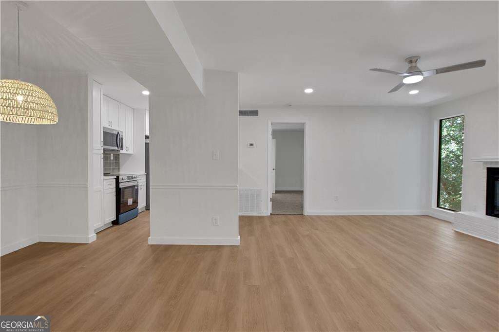 2 bedroom, 2 bathroom, 1,178 sq ft condominium for sale at 122 Tuxworth Circle, Decatur, GA 30033 — photo 10