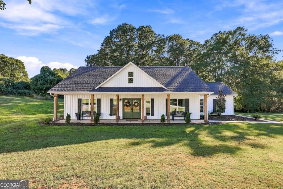 4 bedroom, 2 bathroom, 1,964 sq ft single family residence for sale at 122 Jones Court, Athens, GA 30606