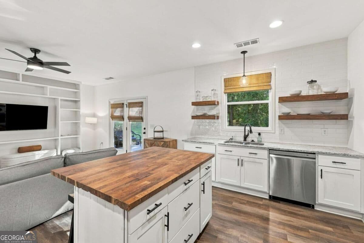 4 bedroom, 2 bathroom, 1,964 sq ft single family residence for sale at 122 Jones Court, Athens, GA 30606 — photo 10