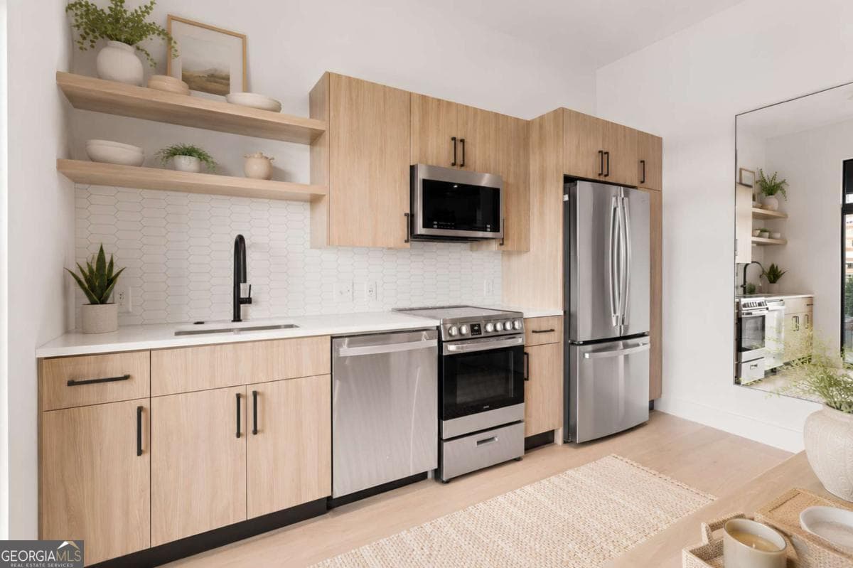 1 bedroom, 1 bathroom, 630 sq ft condominium for sale at 567 Ponce De Leon Avenue 319, Atlanta, GA 30308 — photo 9