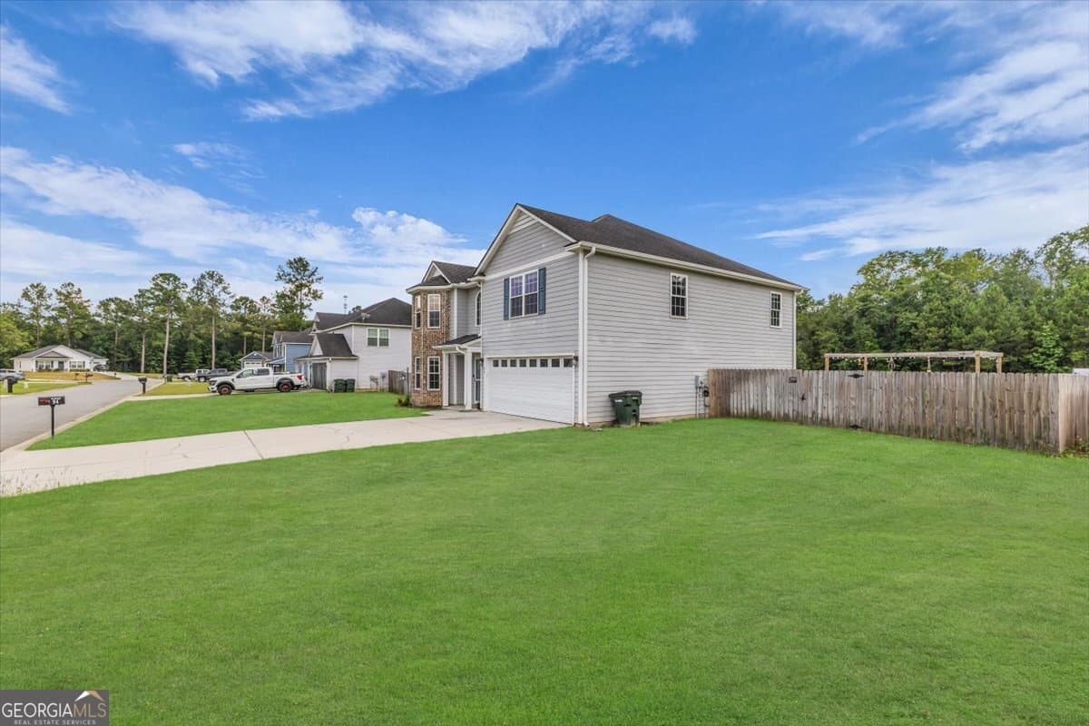 5 bedroom, 2.5 bathroom, 2,848 sq ft single family residence for sale at 94 Long Way Street, Ludowici, GA 31316 — photo 8