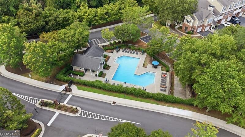 2 bedroom, 2.5 bathroom, 1,379 sq ft townhouse for sale at 5110 Woodland Lane, Alpharetta, GA 30009 — photo 7