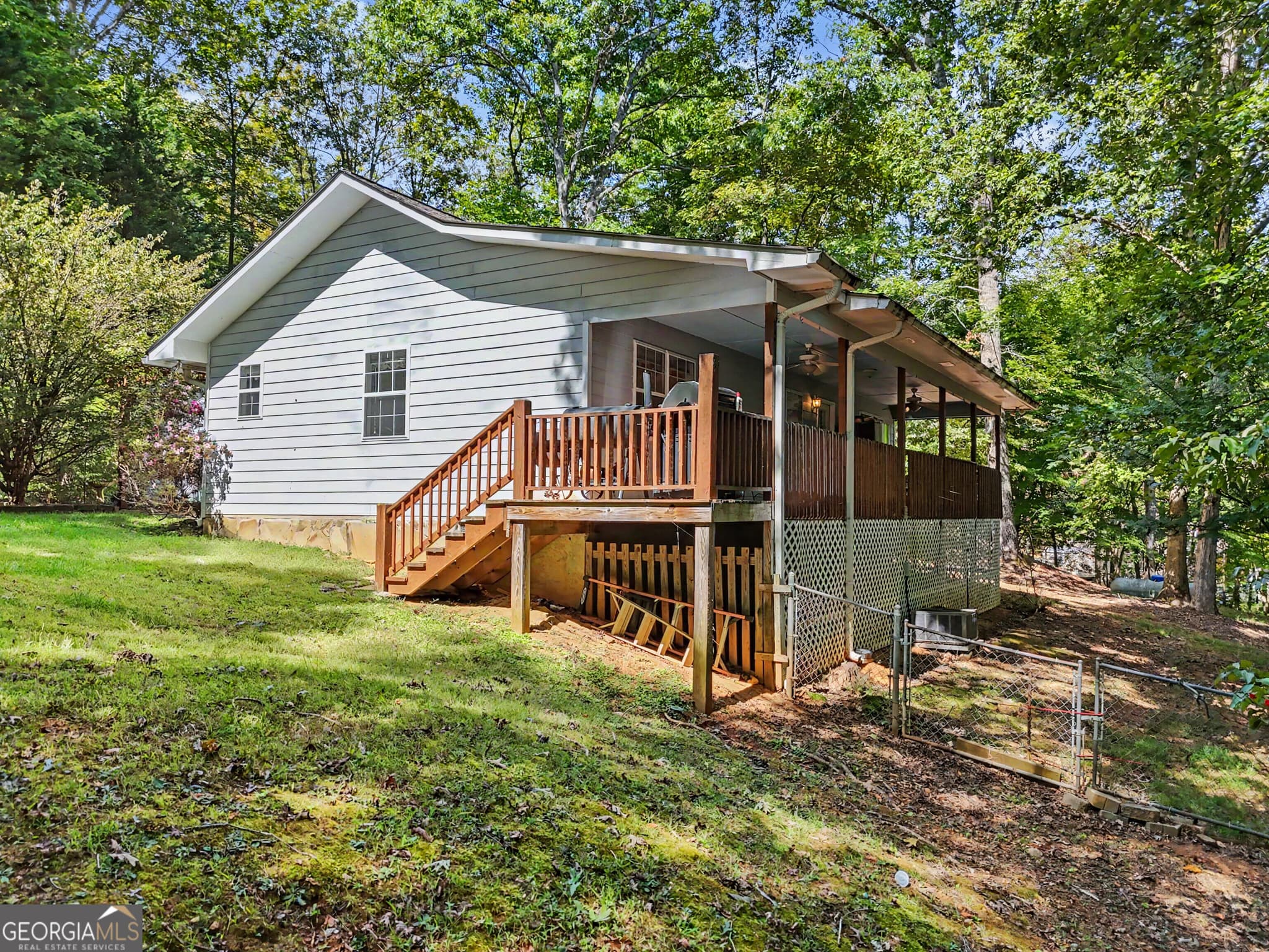 3 bedroom, 3 bathroom, 1,936 sq ft single family residence for sale at 6961 Wood Lake Circle, Young Harris, GA 30582 — photo 3