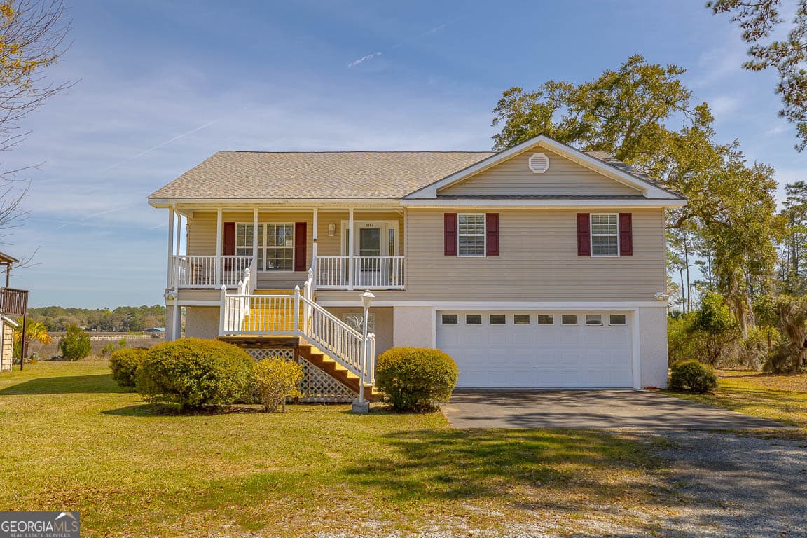 6 bedroom, 5 bathroom, 2,162 sq ft single family residence for sale at 1056 Fiddler Trace, Townsend, GA 31331