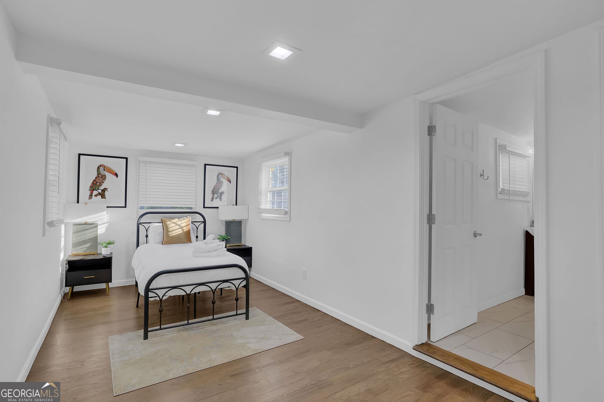 8 bedroom, 6 bathroom, 5,000 sq ft single family residence for rent at 1100 Janes Lane, Atlanta, GA 30324 for $14,000 a month — photo 4