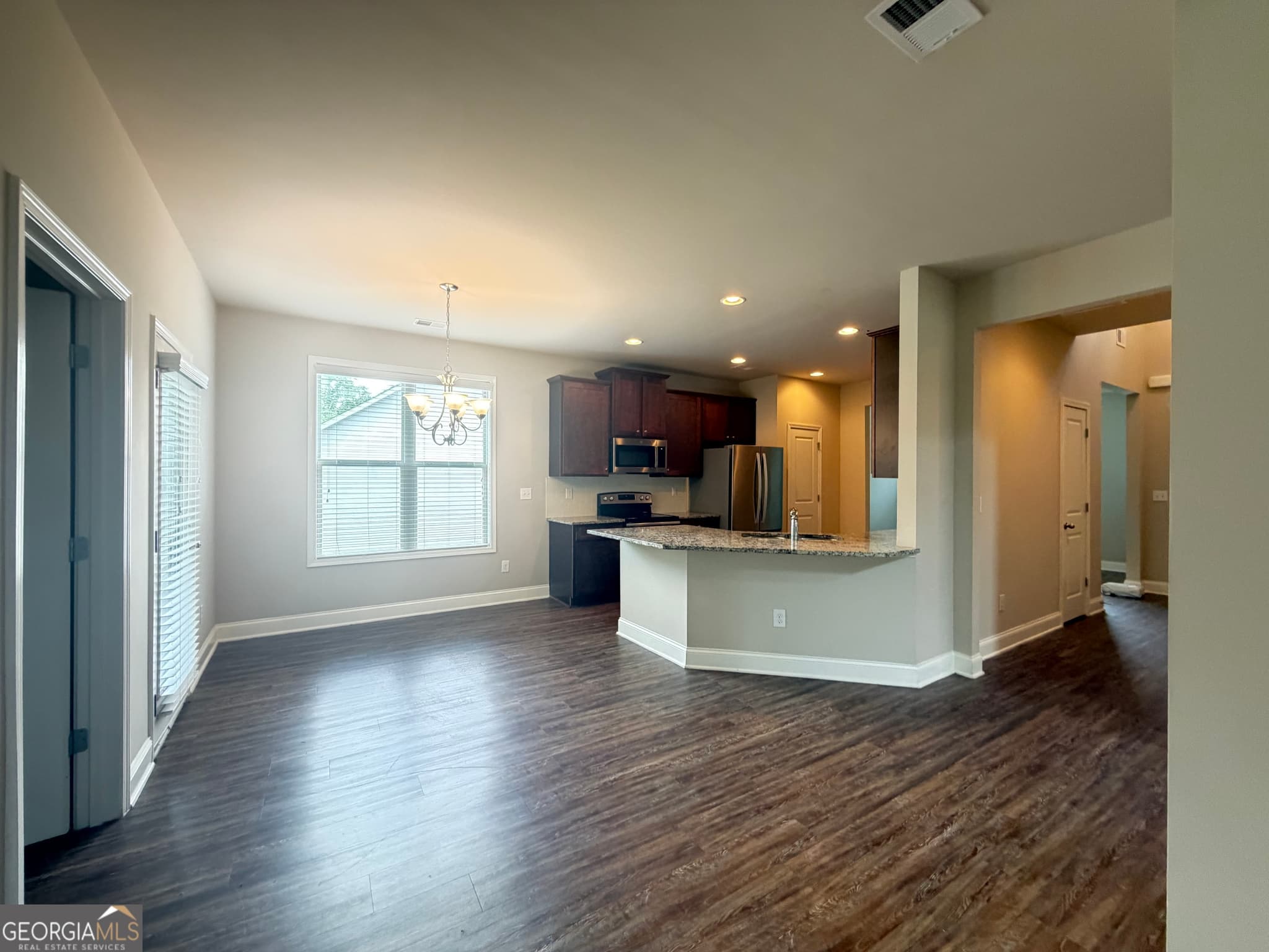 4 bedroom, 2.5 bathroom, 2,351 sq ft single family residence for sale at 241 Dublin Way, Dallas, GA 30132 — photo 5