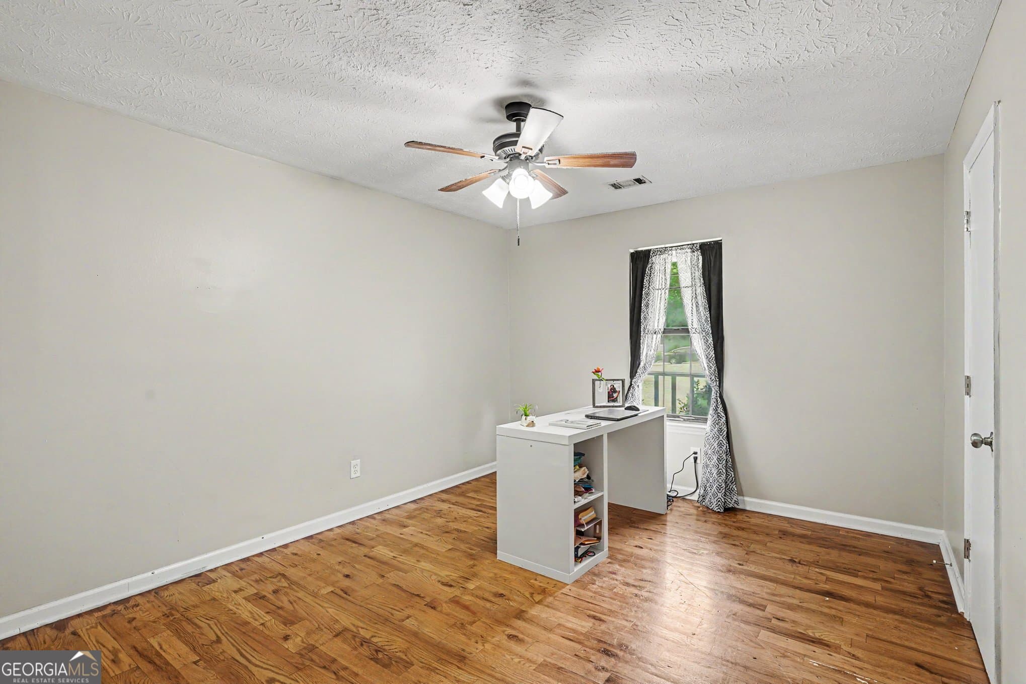 3 bedroom, 2 bathroom, 1,202 sq ft single family residence for sale at 418 Sir Winston Court, Jonesboro, GA 30238 — photo 10