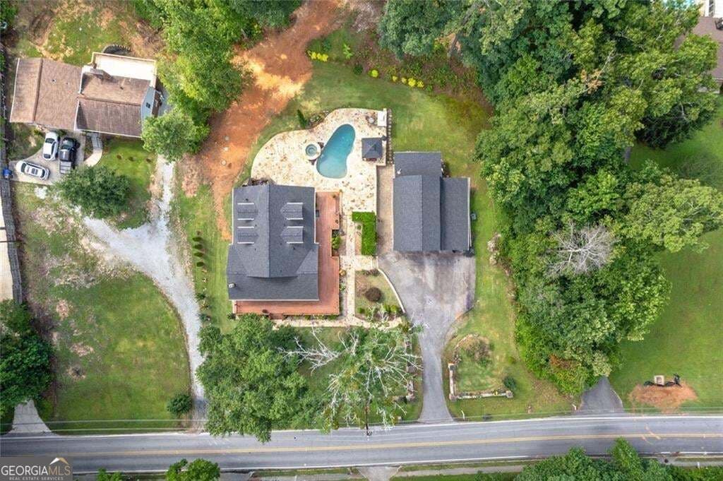 6 bedroom, 4 bathroom, 2,892 sq ft single family residence for sale at 335 Level Creek Road, Sugar Hill, GA 30518 — photo 6