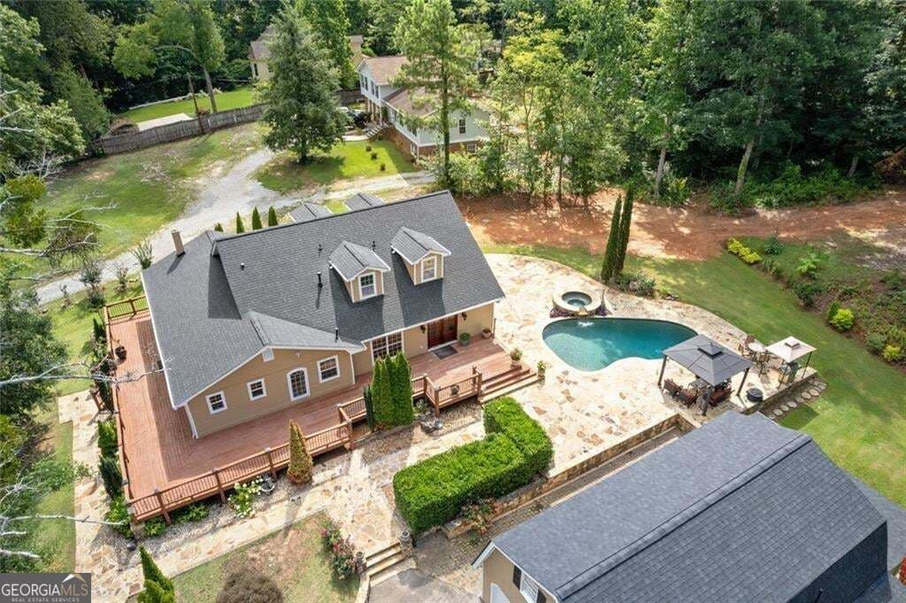 6 bedroom, 4 bathroom, 2,892 sq ft single family residence for sale at 335 Level Creek Road, Sugar Hill, GA 30518 — photo 4