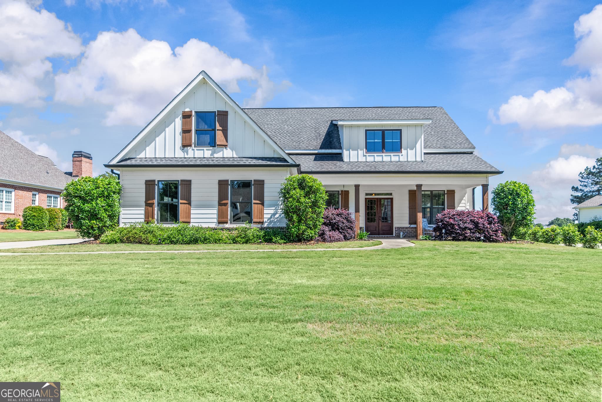 4 bedroom, 3.5 bathroom, 2,655 sq ft single family residence for sale at 1100 W Magnolia Loop, Madison, GA 30650 — photo 1 of 40