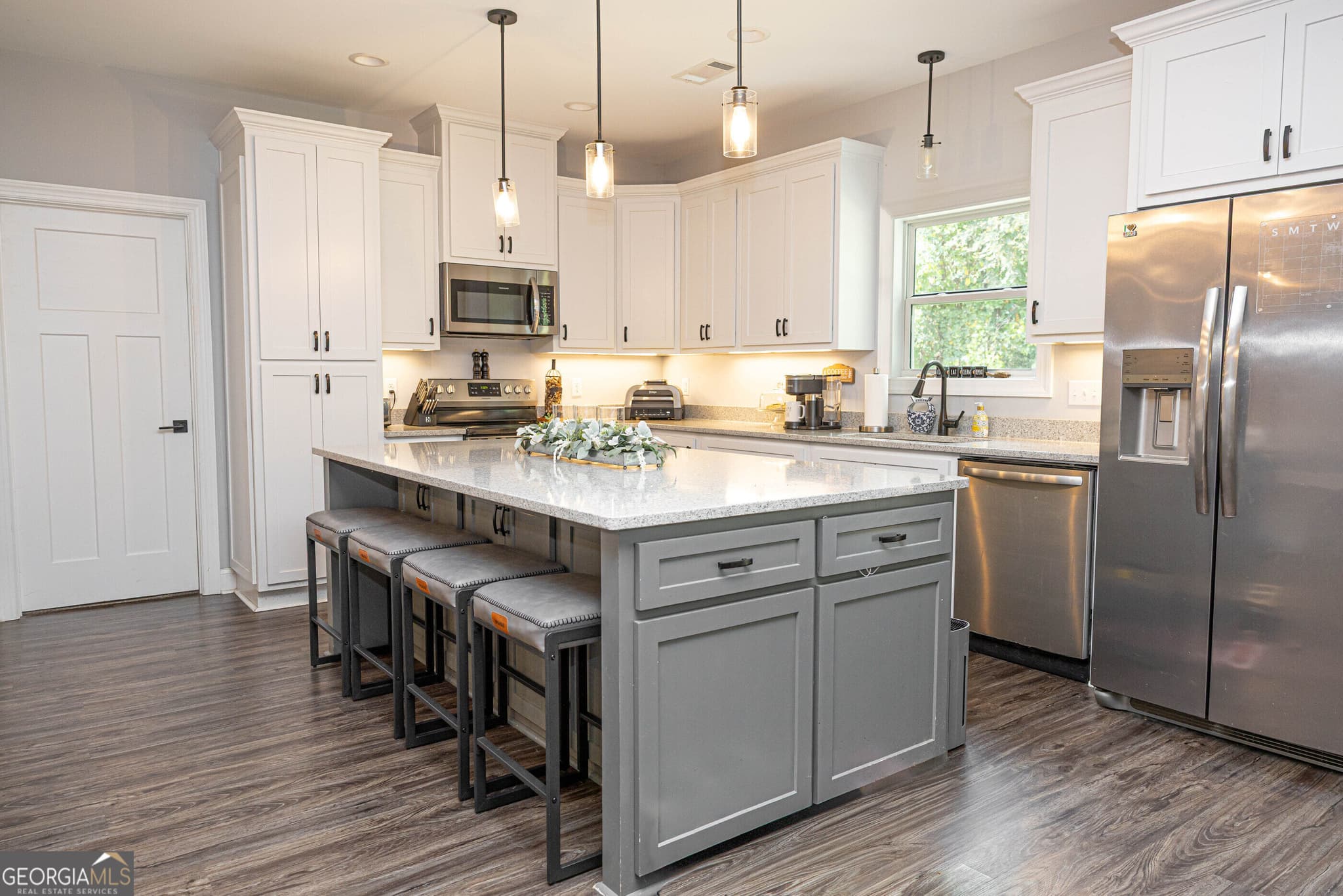 4 bedroom, 2 bathroom, 2,020 sq ft single family residence for sale at 1057 County Road 553, Valley, AL 36854 — photo 8