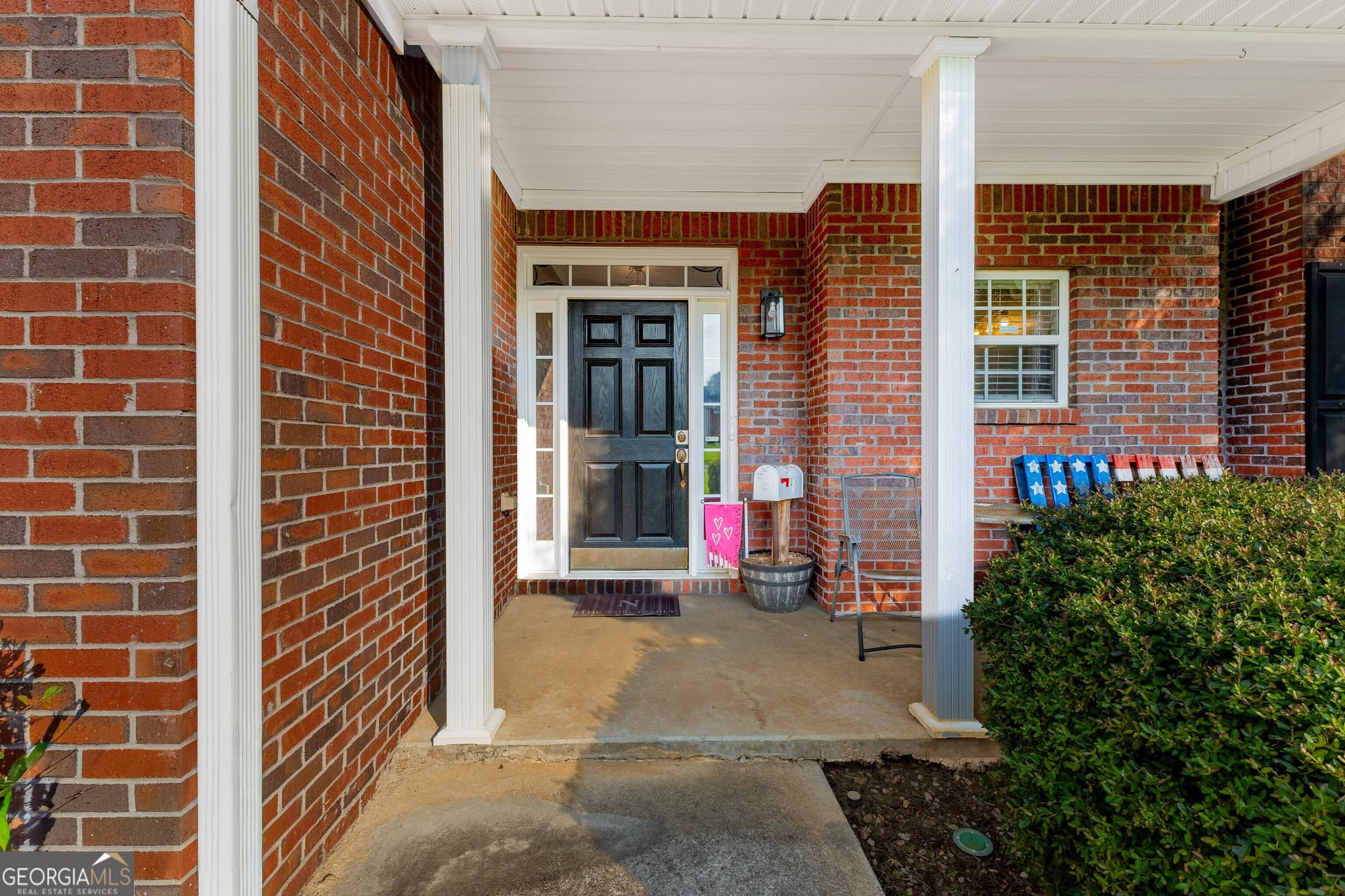 5 bedroom, 3 bathroom, 2,394 sq ft single family residence for sale at 300 Pilgrim Way, Fayetteville, GA 30214 — photo 5